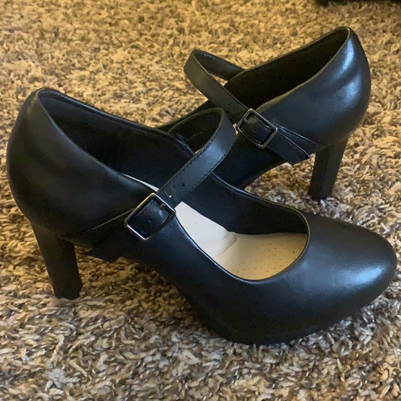 Clarks | Shoes | Clarks Ambyr Shine | Poshmark